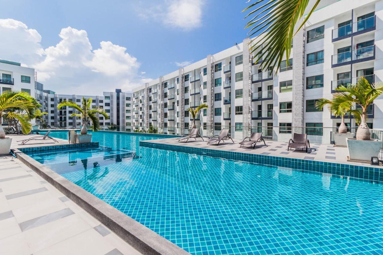 Arcadia Beach Resort By PSR Pattaya Exterior foto